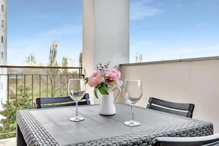 10 Min From Milan Linate-Private Garage Apartment